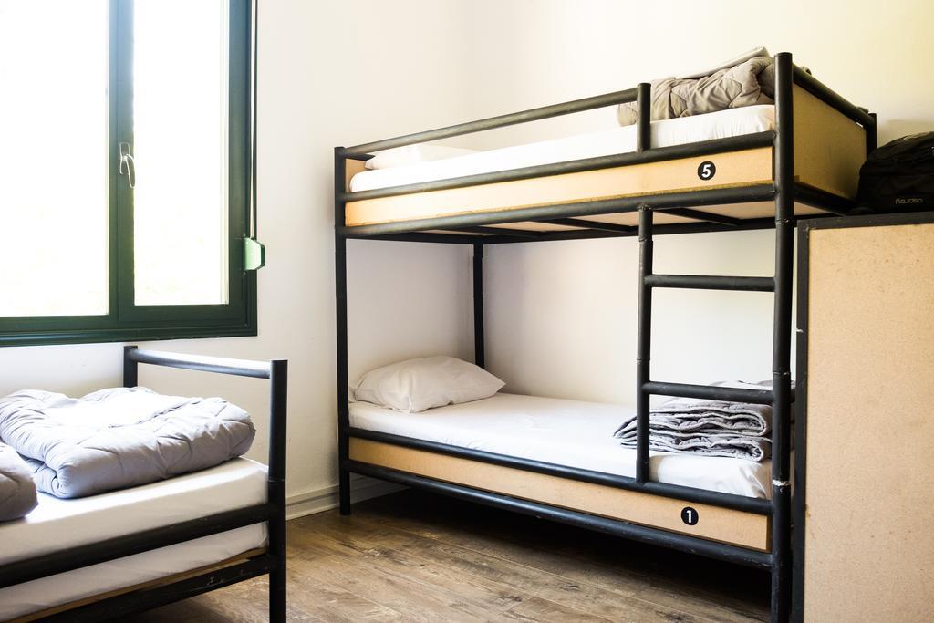 Destil Hostelティラナ エクステリア 写真